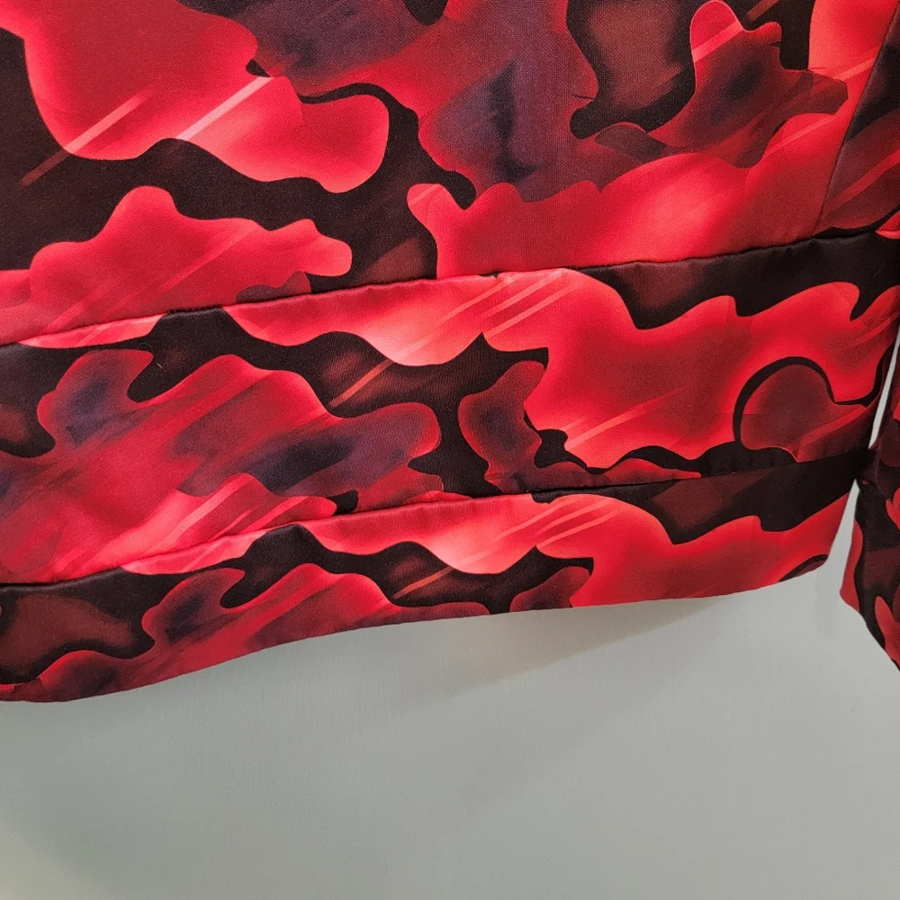 Nike Red Camouflage Pullover Hoodie Boys Size XL Athletic Swoosh‎ Sports Outdoor